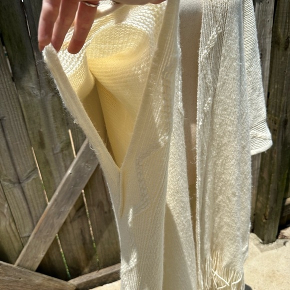 Do Everything in Love Boho Crocheted Knit Fringe Trim Kimono Cardigan Sweater - Picture 3 of 16